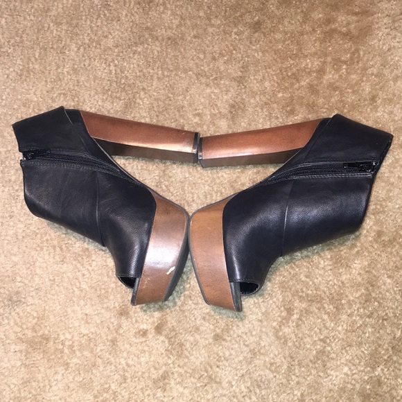 Black, Gray & Brown Peep Toe Platform Heels - Picture 5 of 7